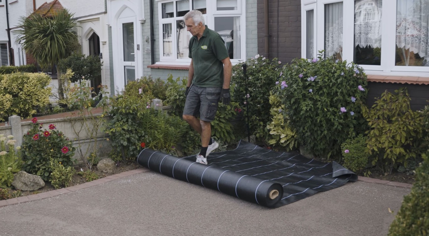 Professional weed barrier installation for cleaner artificial grass lawns in Port Arthur, TX